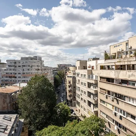 Spacious And Cozy In Lejlighed *