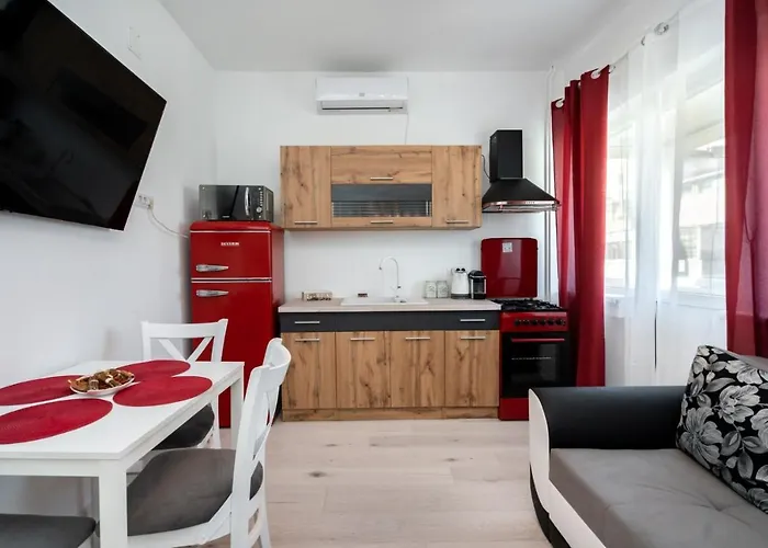 Spacious And Cozy In * Bukarest