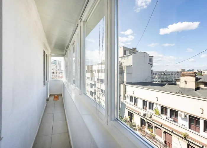 Spacious And Cozy In *