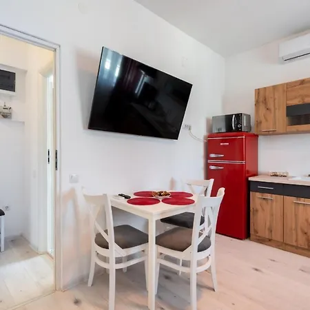 Spacious And Cozy In Appartement *