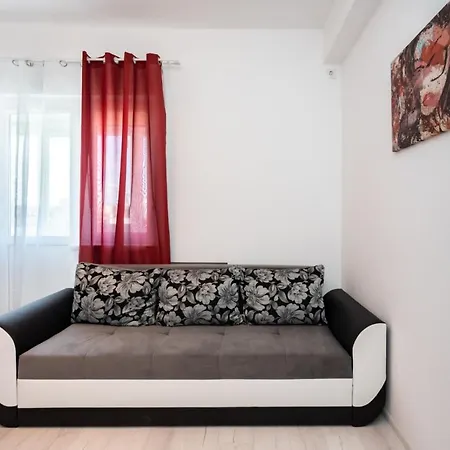 Spacious And Cozy In Appartement Bucarest