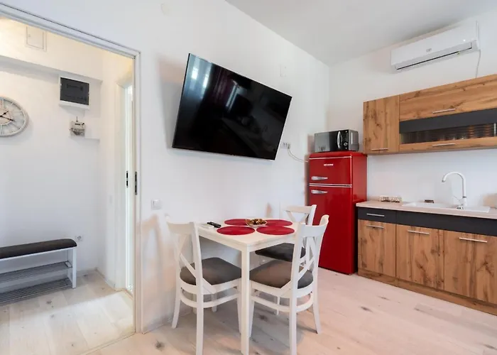 Spacious And Cozy In Apartmán *